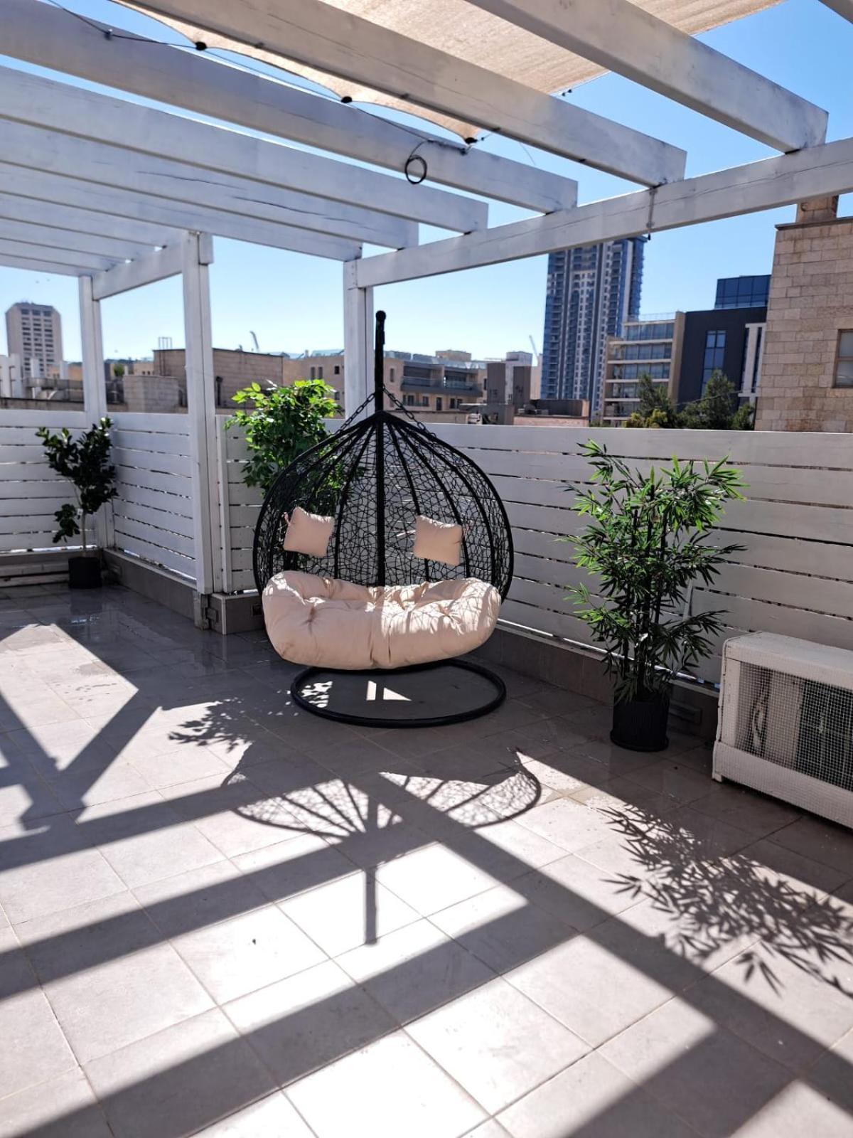 Authentic One Bedroom Apartment In City Center Иерусалим Экстерьер фото